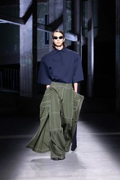 Juun.J Spring 2025 Ready-to-Wear Runway, Fashion Show & Collection Review [PHOTOS] Paris Fashion Men, Paris Fashion Week Men, Juun J, Fashion Forecasting, Show Collection, Fashion Portfolio, Androgynous Fashion, June 2024, Daily Dress