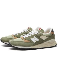 Find NEW BALANCE U998gt Made In Usa Sneakers on Editorialist. New Balance’s Made in USA series shows no sign of slowing down thanks to these 998 sneakers. Here, the Boston brand’s collab with Teddy Santis opts for an earthy colour palette, with olive tones decorating the mesh and suede uppers - complemented by off-white neutral accents. Keeping things functional, you’ll find an ABZORB midsole too, enhancing comfort with every step, wherever you go. Mesh & Suede Uppers, TPU Reinforcement, ABZORB Midsole, Rubber Outsole. New Balance Men's U998GT - Made in USA Sneakers in Green, Size UK 7 Teddy Santis, New Balances, Olive Tone, New Balance Black, Earthy Color Palette, New Balance Men, New Balance Sneakers, Sneakers Grey, Earthy Colors