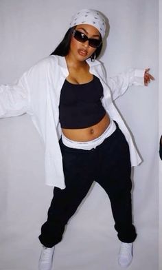 Allyiah channeling the tomboy fit back in the day #fashion#style#streetstyle#trendy #oldschool Chica Hip Hop, 90s Party Outfit