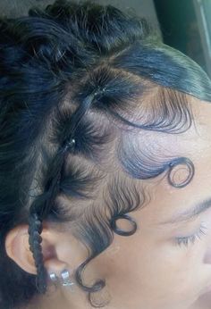 Ideias De Baby Hair, Short Curly Bobs, Edges Ideas, Styles For Curly Hair, Quick Curly Hairstyles, Curly Bobs, Classic Pixie, Trendy Short Hairstyles, Natural Hair Bun Styles