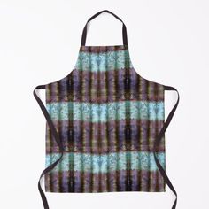 an apron that is made to look like it has a pattern on the front and back