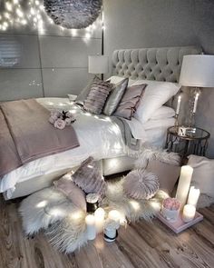 You don't have to have the same color scheme in your bedroom. You can style your bedroom around the accent wall. Gray Bedroom Ideas, Comfortable Bedroom Decor, Comfortable Bedroom, Trendy Bedroom, Gray Bedroom, Small Room Bedroom, Remodel Bedroom, Room Inspiration Bedroom, Room Ideas Bedroom