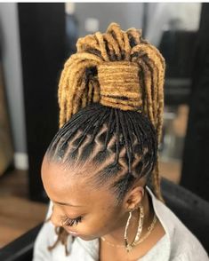 40+ Stylish Dreadlock Styles For Women Hairstyle Ponytail, Blonde Dreads, New Natural Hairstyles, High Ponytail Hairstyles, Natural Hair Salons, Twisted Hair