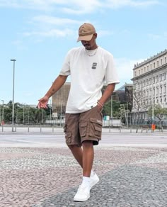 Summer Outfits Men Streetwear, Outfits Preppy, Mens Shorts Outfits, Mens Summer Outfits, Korean Summer, Mens Casual Outfits Summer, Street Style Outfits Men, Mens Casual Dress Outfits, Street Fashion Men Streetwear