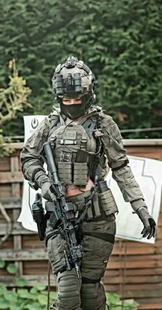 Tactical Wear Women Drawing, Soldier Woman Art, Special Forces Gear, Military Aesthetic, Female Soldiers, Military Special Forces, Special Force