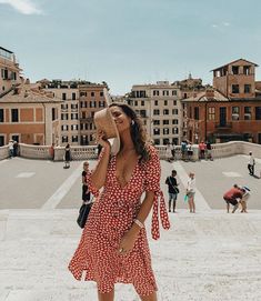 Outfits For Spain, City Break Outfit, 1 Mill, Rome Fashion, White Print Dress, Travel Clothes Women, Europe Outfits, Italy Outfits