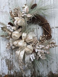 an image of a wreath on a wooden wall