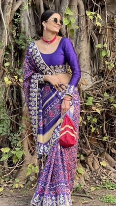 Patola Blouse, Long Blouse Designs, Cotton Saree Blouse Designs, Patola Saree, Draping Fashion, Wedding Blouse Designs, Sari Blouse Designs, Saree For Women, Indian Saree Blouses Designs