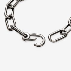 Wear your mantra on your wrist. Our ruthenium-plated Pandora ME Medium-Link Chain Bracelet holds endless styling possibilities. The bracelet features three openable links, designed with a grooved surface to set them apart, styling links and a carabiner clasp closure. First customise your link chain: one set of interlocking styling links can be swapped out between each link for four small interlocking links, a styling double link or one styling link – keep the original length or adjust it to suit you. Once you’ve curated your link chains, remix your look with up to two meaningful medallion charms or up to eight mini dangle charms on each openable link, or with one medallion charm per styling link to show the world what you're about. Please note this item is only compatible with Pandora ME j Pandora Me, Charm Holder, Mesh Bracelet, Rainbow Heart, Dangle Charms, Bracelets And Charms, One Set, Snake Chain, Bracelet Sizes