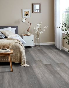 Engineered wood 7.5 wide 74.8 rl long uv lacquer and wirebrushed ocean shores G-05 intriga collection room shot living room view Grey Floor Beige Walls, Grey Wood Floors Living Room, Grey Flooring Living Room, Floor Bedroom Ideas, Living Room Wood Floor