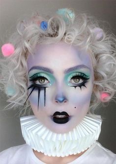 Make Up Diy, Circus Makeup, Makeup Zombie, Creative Halloween Makeup, Creepy Makeup