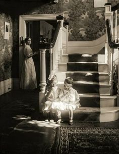 Flowers In The Attic, Telling A Story, Bw Photo, Single Image, Studio Portraits, Vintage Children, Amazing Photography, Old Photos, Vintage Photos