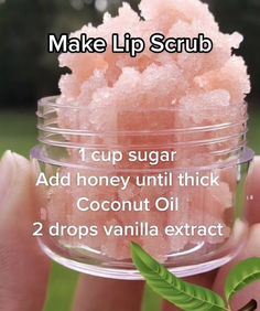 #selfcare Easy Diy Skin Care Recipes, Diy Scrubs, Scrub Homemade, Obličejové Masky, Diy Sugar Scrub Recipe, Diy Body Scrub Recipes, Lip Scrub Recipe, Scrub Diy, Body Scrub Recipe