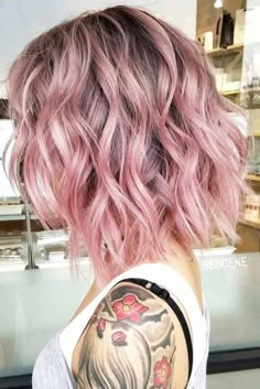 Scene Girl, Pastel Pink Hair, Lob Haircut, Short Hair Balayage, Short Wavy Hair, Pastel Hair, Cool Hair Color, Curly Hair Styles Naturally, Trendy Hairstyles