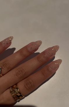 Nails Champagne, Nails Cream, Ongles Beiges, Bridesmaid Nails, Nails Charms, Nails Coral, Hoco Nails, Bridesmaids Nails, Nails Colorful