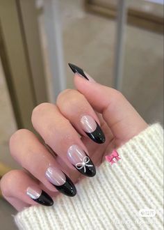 Nails Inspo Trendy 2023, Guts Nails, Dark Coquette Nails, Acubi Nails, Croquette Nails, Coquette Nails, Summer Nail Designs, Pretty Gel Nails