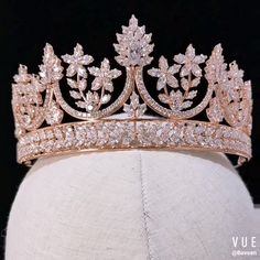 a tiara is shown on top of a headdress