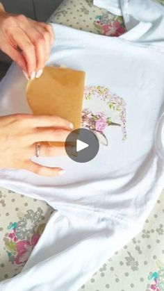 2.3K views · 14K reactions | Mit einer einfachen Serviette Oberteile verschönern😍
•
#diy #bügeln #diycrafts #diyprojekt #bastelideen #basteln #kerzenliebe #love #crafty #crafts #bügelbilder #craftymoms #crafting #momlife #momcrafts #momblogger #fy #fyp #diyhomedecor #homemade #handmadecrafts #handmade #homedecor #homedecoration #inspo #inspohome #ohneplotter #serviette #tipsandtricks #tipsundtricks | Erika | Nitecore · Heartbeat Decoupage Tutorial, Arts And Crafts For Adults, Decoupage Diy, Clothes Organization Diy, Repurposed Clothing, Ribbon Art, Diy Crafts Hacks, Crafts Hacks, Spring Diy