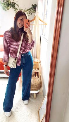 Outfits Street Styles, 2022 Outfits, Estilo Indie, Braided Hair, Indie Outfits, Cute Fits, Bell Bottom Jeans, Casual Chic