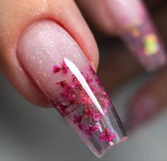 Transparent Nails With Design, Ombre Encapsulated Nails, Capsulated Nails, Nails With Real Flowers, Nails With Dried Flowers, Encapsulated Flower Nails, Dried Flowers Nails, Encapsulated Nails Flowers, Dried Flower Nails