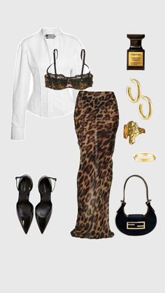 Gold jewellery and leopard print skirt Cheetah Print Outfits, Stile Blair Waldorf, Main Character Energy, Chique Outfits, Jazz Club, Two Friends, Dinner Outfits, Mode Inspo, Baddie Outfits Casual