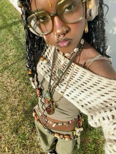 Bohemian Female Outfit, Earthy Amazon Finds, African American Traditional Clothing, Earthgirl Aesthetics, Earthy Core Aesthetic, Black Earthy Outfits, Earthy Aesthetic Clothes, Earthly Girl Aesthetic, Boho Style Outfits Black Women