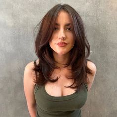 24 Medium-Length Hairstyles With Layers For Ultimate Volume Boost Haircuts For Oval Face Shape Medium, Haircuts For Long Fine Hair Layered, Layers Shoulder Length, Straight Haircut Women, Oval Shape Haircut For Women, Womens Shoulder Length Haircut, Long Layers Shoulder Length Hair, Textured Long Layers, Types Of Haircut For Women