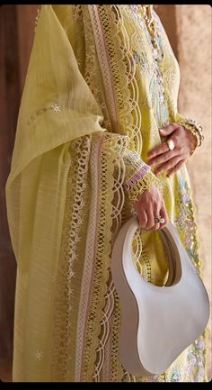 Duppattas Designs Ideas, Pc Sleeve, Dupatta Top, Lawn Work, Wedding Jewelry Sets Bridal Jewellery, Lace Dress Design, Eid Outfit, Kurti Designs Party Wear, Sleeves Designs For Dresses