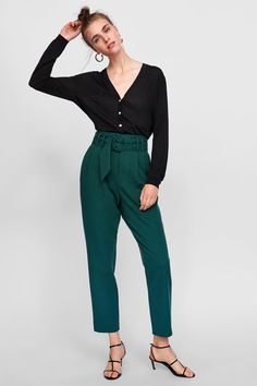 Teal Pants Outfit, Spring Women Outfits, High Waist Outfits, Teal Pants, Teacher Wardrobe, Pants With Belt, Green Trousers, Colourful Outfits, Pants Outfit