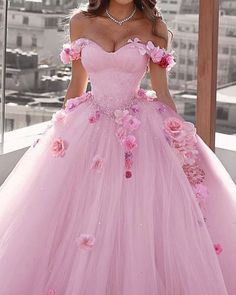 Ball Gown Off Shoulder, Barbie Photoshoot, Gown Off Shoulder, Wedding Dress Floral, Blush Pink Wedding Dress, Floral Wedding Gown, Wedding Royal, Blush Pink Wedding, Pink Ball Gown