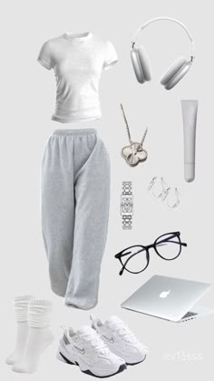 Outfit Ideas Sport, Outfit Ideas For School Summer, Simple Outfits For School, College Outfit, Casual Preppy Outfits, College Fits, Outfit Collage