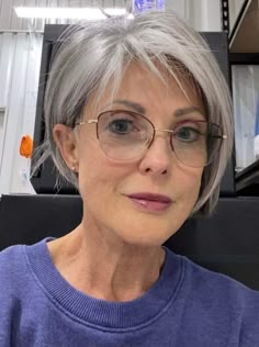 Short Bob With Bangs Over 50, Short Bob Hairstyles With Bangs Over 50 Glasses Gray Hair, Pixie Bob Haircut Layered, Grey Bob Hairstyles Over 50, Short Hair With Glasses, Hair And Glasses, Stylish Short Hair, Bob Haircut For Fine Hair, Short Hair Trends