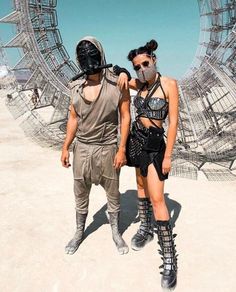 Rate This Festival outfits From ⭐1~10. SAVE & FOLLOW i will update everyweek. Apocalypse Costume, Dieselpunk Fashion, Steampunk Festival, Portugal Porto, Portugal Fashion