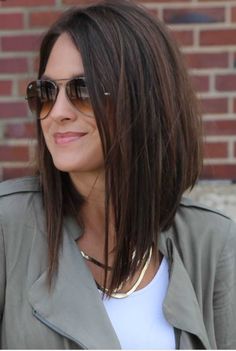 Long Angled Bob, Angled Bob Haircuts, Long Bob Haircuts, Lob Haircut, Long Bob Hairstyles, Penteado Cabelo Curto, Haircut For Thick Hair, Bob Styles, Bob Haircut