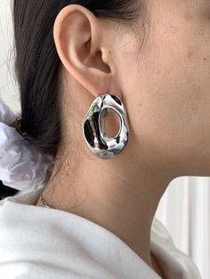 Irregular Geometric Oval Hollow Earrings
    
    
    
      – floysun