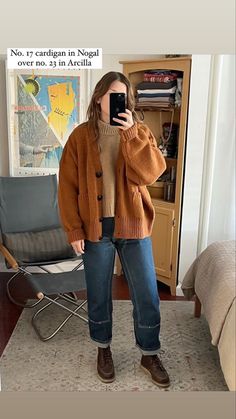 Babaa Cardigan, Utility Jeans, Knitting Inspiration, Outfits Aesthetic, Fitness Inspo, Fashion Inspo Outfits, Winter Outfits, Fall Outfits, Jumper