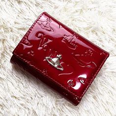 Vivienne Westwood Gamaguchi Trifold Wallet Color/Red orb New JPN | eBay Red Leather Wallet, Vivienne Westwood Bag Outfit, Red Purse Aesthetic, Wallets For Women Aesthetic, Wallet Essentials, Vivienne Westwood Purse, Vivienne Westwood Bag, Vivienne Westwood Wallet, Vivienne Westwood Bags