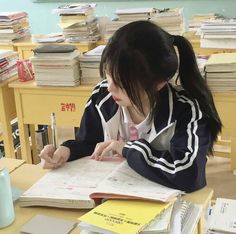 Girl In School Aesthetic, Korean Student Aesthetic, School Asthetics Photos, Romantize Studying, Chinese High School, School Gril, School Uniform Girl, Romanticise School, School Core