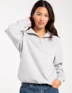 Tilly's Quarter Zip Sweatshirt. A Comfortable And Versatile Wardrobe Staple That Combines Practicality With Style. This Sweatshirt Features A Distinctive Quarter-Zip Neckline, Which Allows For Easy Ventilation And Temperature Control While Adding A Touch Of Modern Flair To The Classic Sweatshirt Design. High Neckline. Cuffed Long Sleeves And Hem. Fleece Lining. 60% Cotton, 40% Polyester. Machine Wash. Imported. Model Is Wearing A Size Small. Model Measurements:height: 5'6" Bust: 32"waist: 26"hip Half Zip Sweatshirt, Sweatshirt Fabric, Quarter Zip Sweatshirt, Women Hoodies Sweatshirts, Oversized Sweatshirt, Sweatshirt Designs, Grey Fashion, Zip Sweatshirt, Grey Sweatshirt