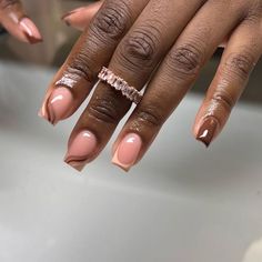 Pink And Brown Nails Short, Short Nude French Tip Nails, Baddie Thanksgiving Nails, Shorties Nails Square Fall, Nude Tip Nails, Shorts Nails Acrylic, Short Acrylic Nails Designs For Fall, Short Polygel Nails Design, Short Square French Tip Acrylic Nails