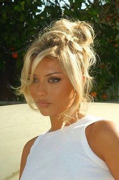 Bombshell Hair, Blonde Hair Inspiration, Glam Hair, New Hairstyle, Penteado Cabelo Curto, Hairstyles For Women, Messy Hairstyles