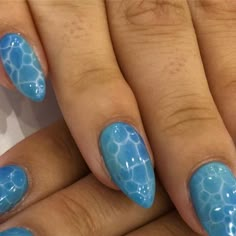 Pool Inspired Nails, Swimming Pool Nail Art, Swim Nails Designs, Ocean Inspired Nail Art, Swimming Nails Designs, Ocean Themed Nail Art, Ocean Beach Nails, Marine Biology Nails