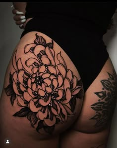 50+ Amazing Chrysanthemum Tattoos Buttcheek Tattoo Women Big, Stomach Tattoo Plus Size, Bottom Of Back Tattoo Women, Pubic Bone Tattoo Women Tat, Plus Size Tattooed Women, Traditional Hip Tattoo, Stomach Tattoos Women Plus Size, Full Buttcheek Tattoo Women, Dark Flowers Tattoo