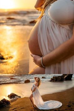 Baby bump at the beach at sunset. Maternity Sea Photography, Beach Theme Maternity Photos, Maternity Sunrise Photoshoot, Beach Maternity Shoot Black Women, Sunrise Maternity Pictures Beach, Sunrise Maternity Pictures, Maternity Water Photography, Water Maternity Pictures, Maternity Beach Photos