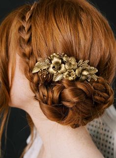 Gold bridal comb, flower comb - Gilded blossoms petite hair comb - Style #2329 Wedding Hair Combs, Bridal Updos, Gold Hair Comb, Hair Comb Accessories, Painted Clay, Flower Comb, Bridal Comb, Bridal Updo, Hair Comb Wedding