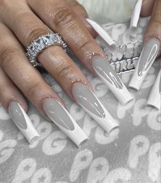 White And Gray Nails, Nails Gray, White French Tips, Maquillage On Fleek, Acrylic Toe Nails