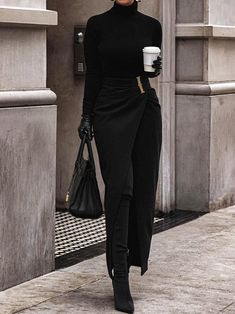 Simple Plain Turtleneck Long Sleeve T-Shirt | stylewe Tweed Corset, Strapless Corset, Looks Black, Business Outfit, All Black Outfit, Looks Chic, Long Sleeve Knit Tops, Mode Inspiration, Winter Fashion Outfits