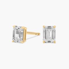 Channel timeless elegance as you add sparkle to your style with these stud earrings featuring  emerald-cut lab-grown diamonds. The 14k yellow gold setting completes the look with luxurious lustre. Pearl Jewelry Gift, Platinum Rose Gold, Engagement Rings Marquise, Gold Rings Fashion, Gold Pearl Necklace, Gold Pearl Earrings, Ladies Diamond Rings, Yellow Gold Setting, Diamond Stud Earrings