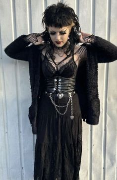 Petite Goth Outfits, Pure Black Outfit, Real Goth Outfits, Goth Substyles, Vamp Outfit, Trad Goth Outfits, Goth Outfit Ideas