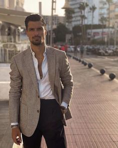 Old Money Summer Outfits Men 2024: 50+ Best Ideas You'll Love 9 Gentleman Lifestyle, Stylish Mens Suits, Blazer Outfits Men, Smart Casual Menswear, Mens Fashion Blazer